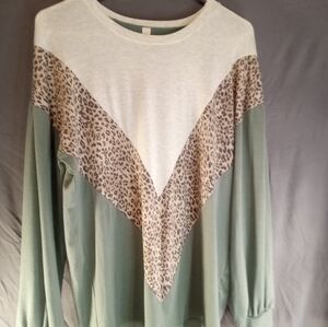 Vanilla Bay Leopard Print Colorblock Long Sleeve Top